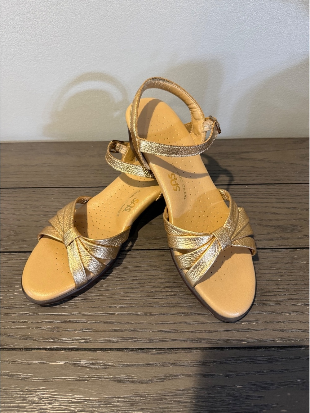 SAS Gold Leather Sandals Size 7